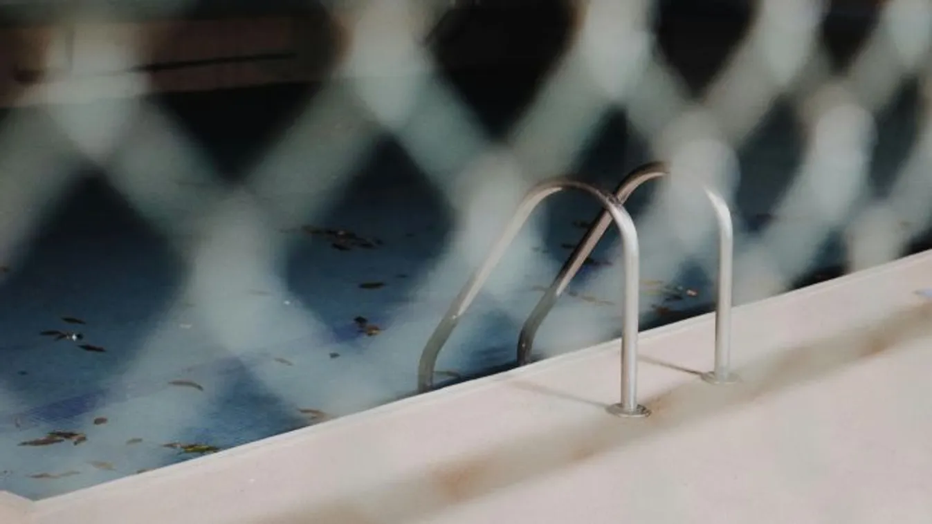 Újra kellett éleszteni egy gyereket a siklósi fürdőben