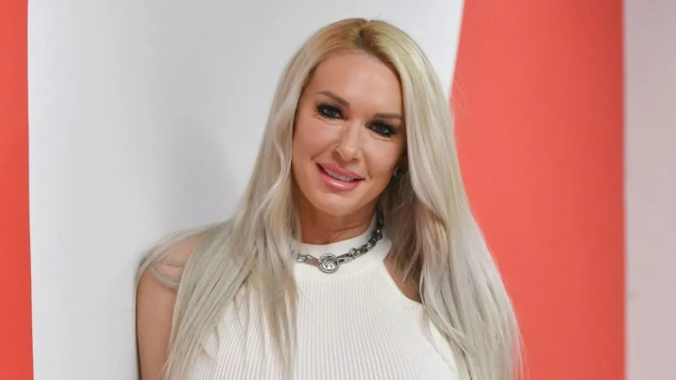 Te jó ég: Ennyit keresett Molnár Anikó az OnlyFans-oldalával