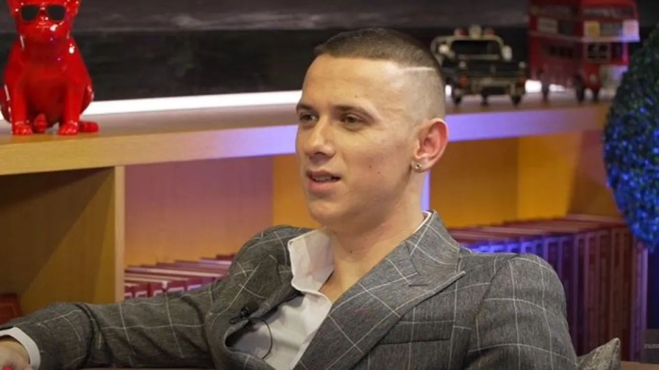 A fél ország Fehér Krisztiánon nevet, nem véletlenül