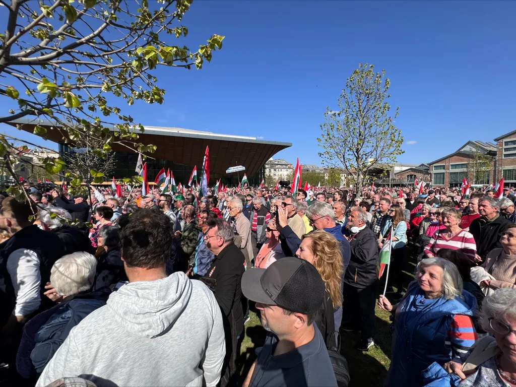 Bayer Zsolt tüntetés