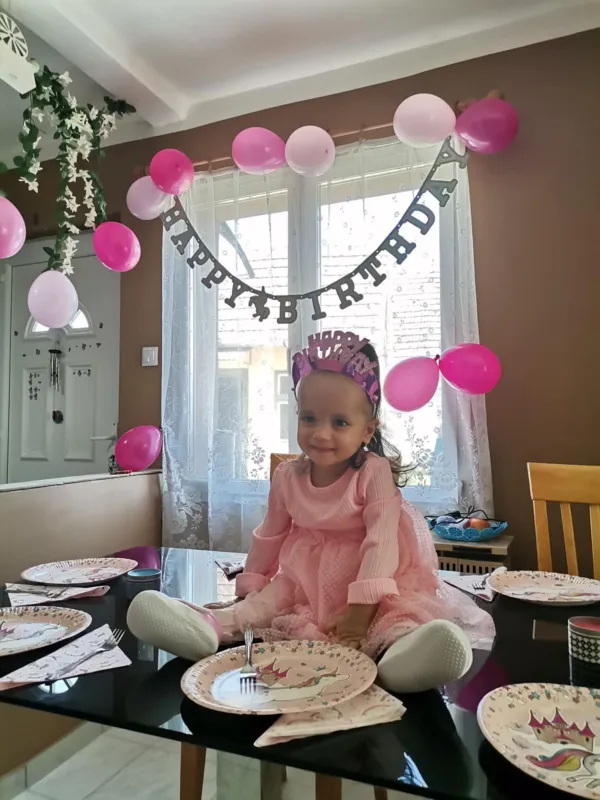 májbeteg kislány
Luna
transzplantáció