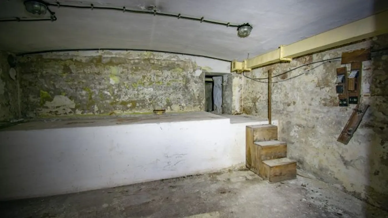 Titkos földalatti telefonközpontot találtak Magyarországon