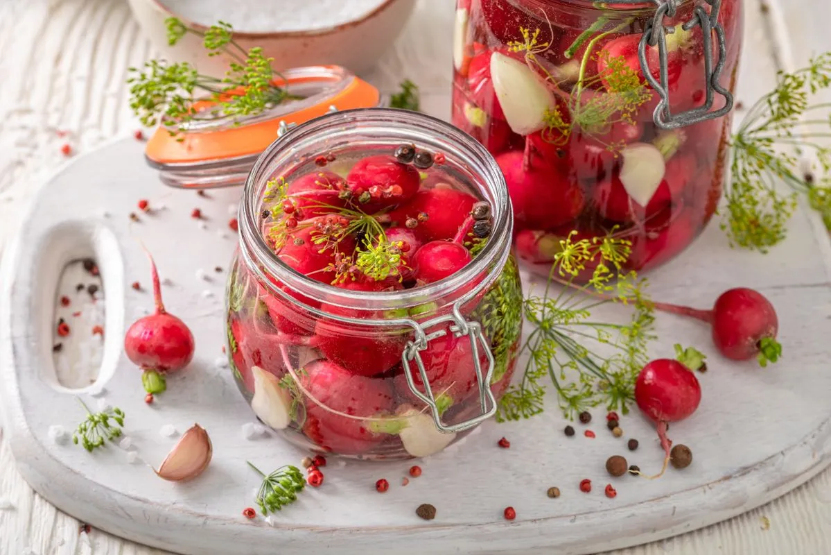 Máris kezdődhet a kovászolás a tavaszi zöldségekkel.
