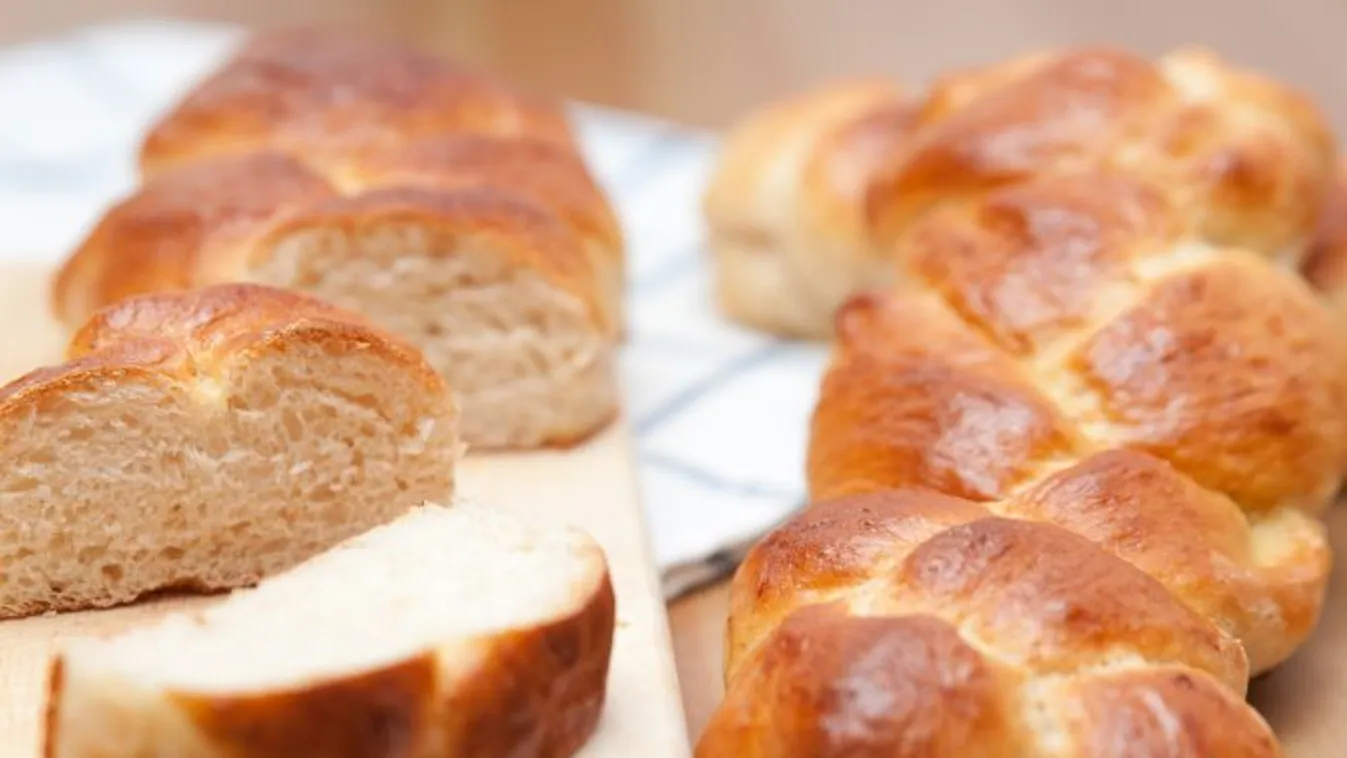 Ettől a hozzávalótól lesz pillekönnyű a húsvéti kalács