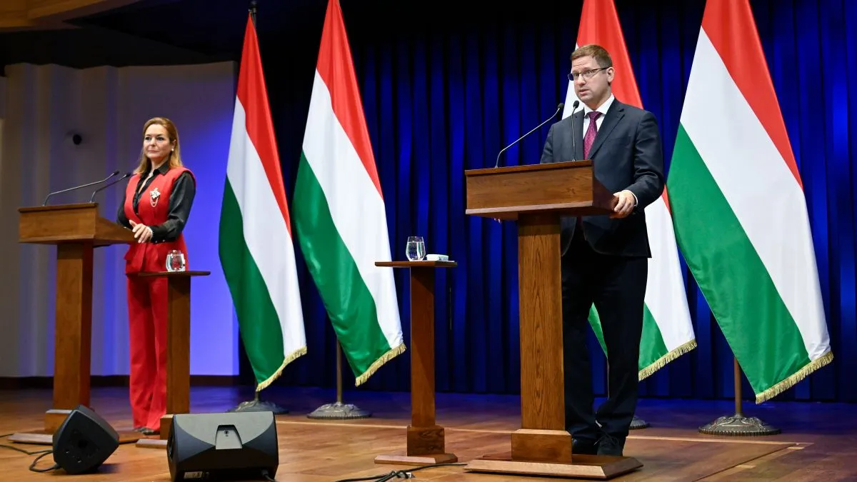 GULYÁS Gergely; VITÁLYOS Eszter, kormányinfó