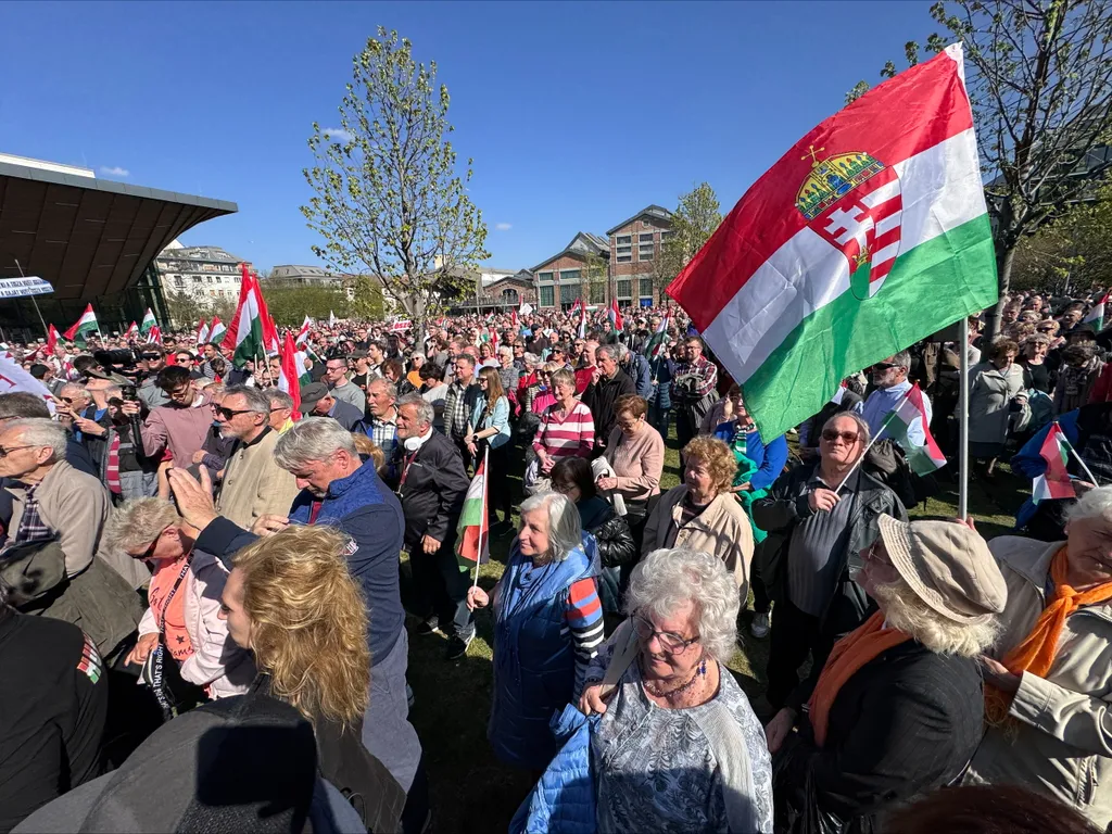 Bayer Zsolt tüntetés