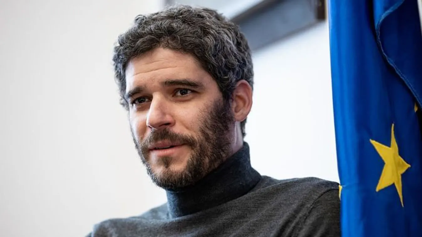 Korányi Dávid, a dollárbaloldal pénztárnoka kesereg