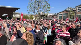 Képekben a Tisza Párt elleni tüntetés a Millenárison – Galéria