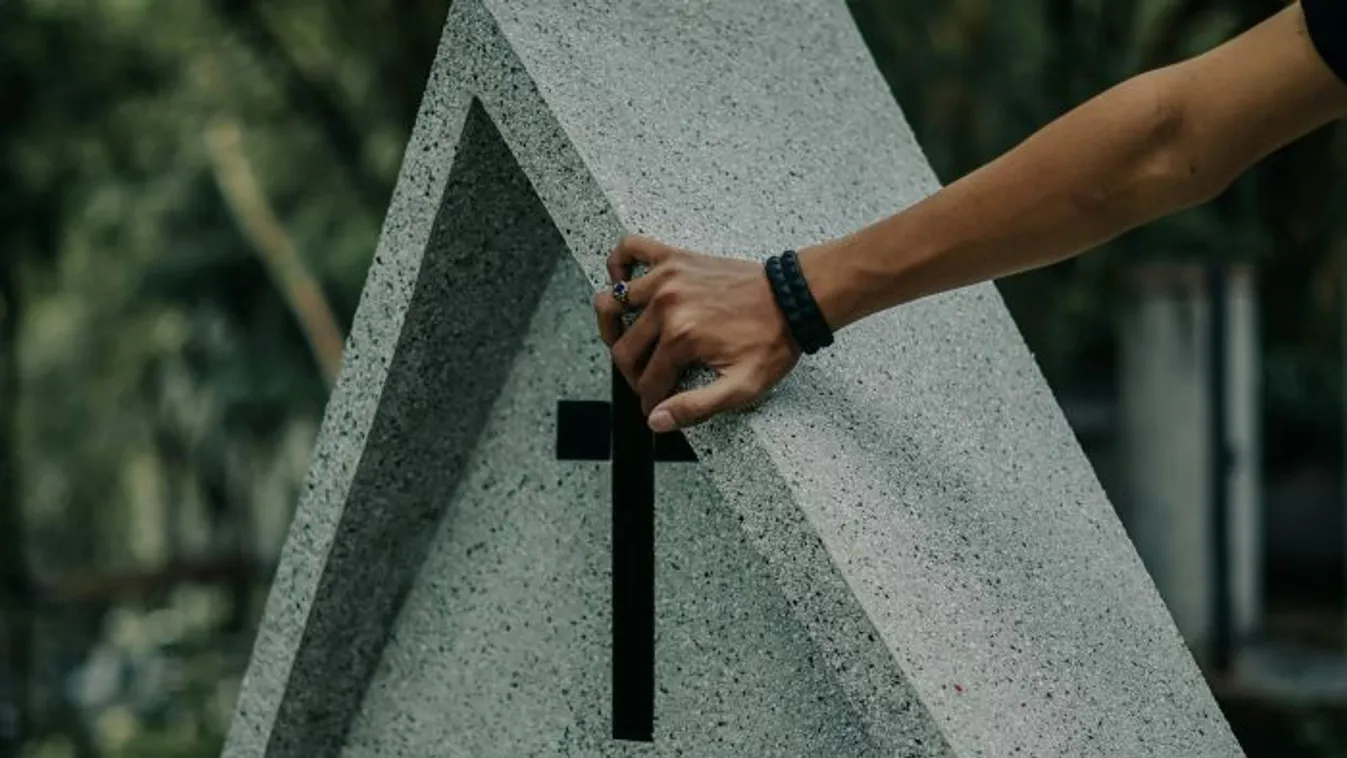 Édesapja már a temetését szervezi a valóságshow-sztárnak