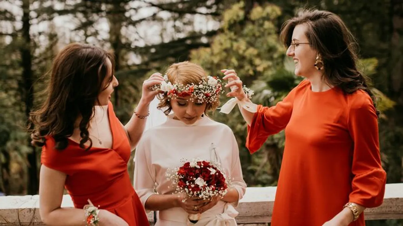 Kisujját sem mozdítja a menyasszony saját esküvőjéért