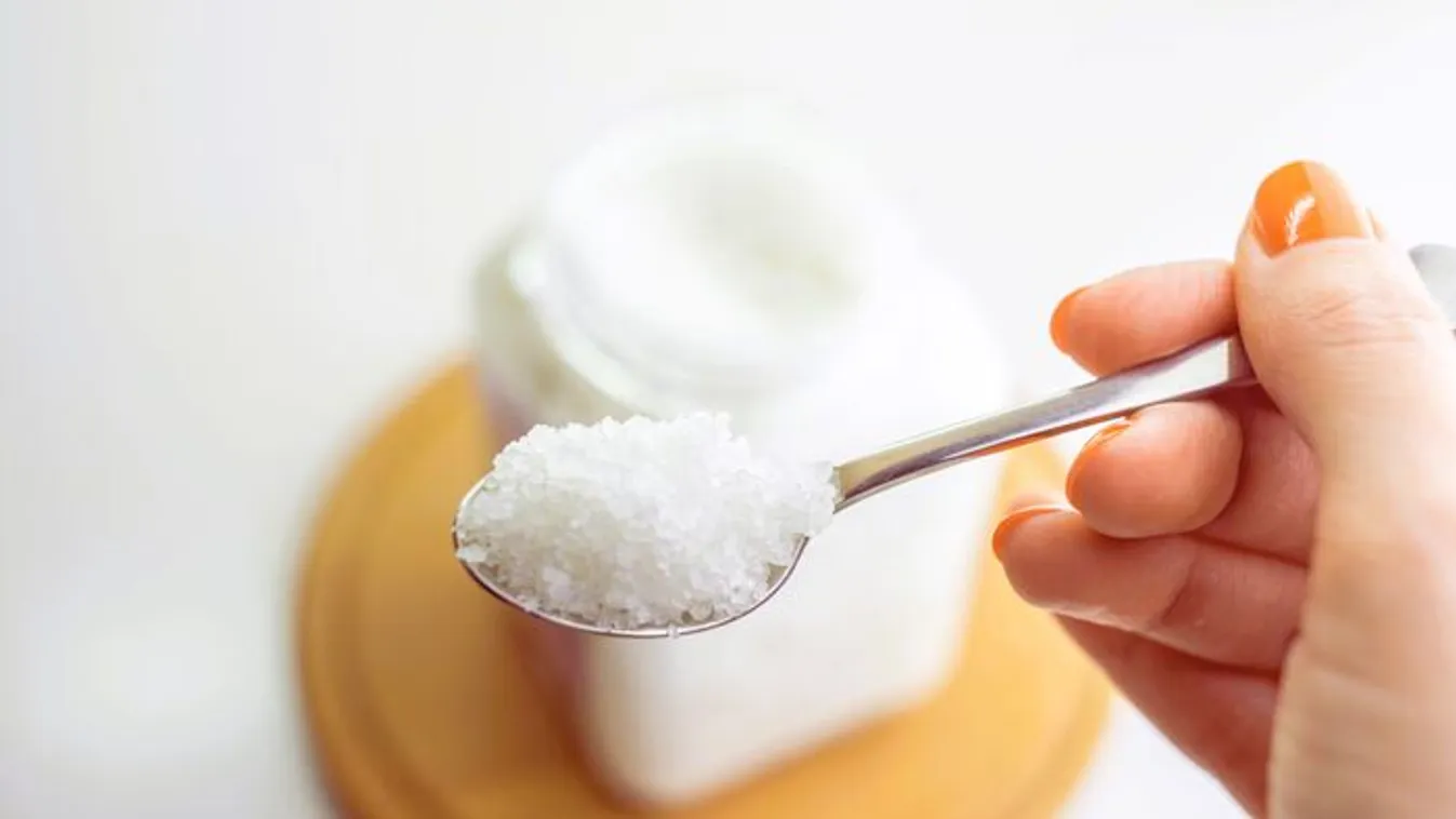 Szórj sót a vécébe, ez a legjobb háztartási trükk!