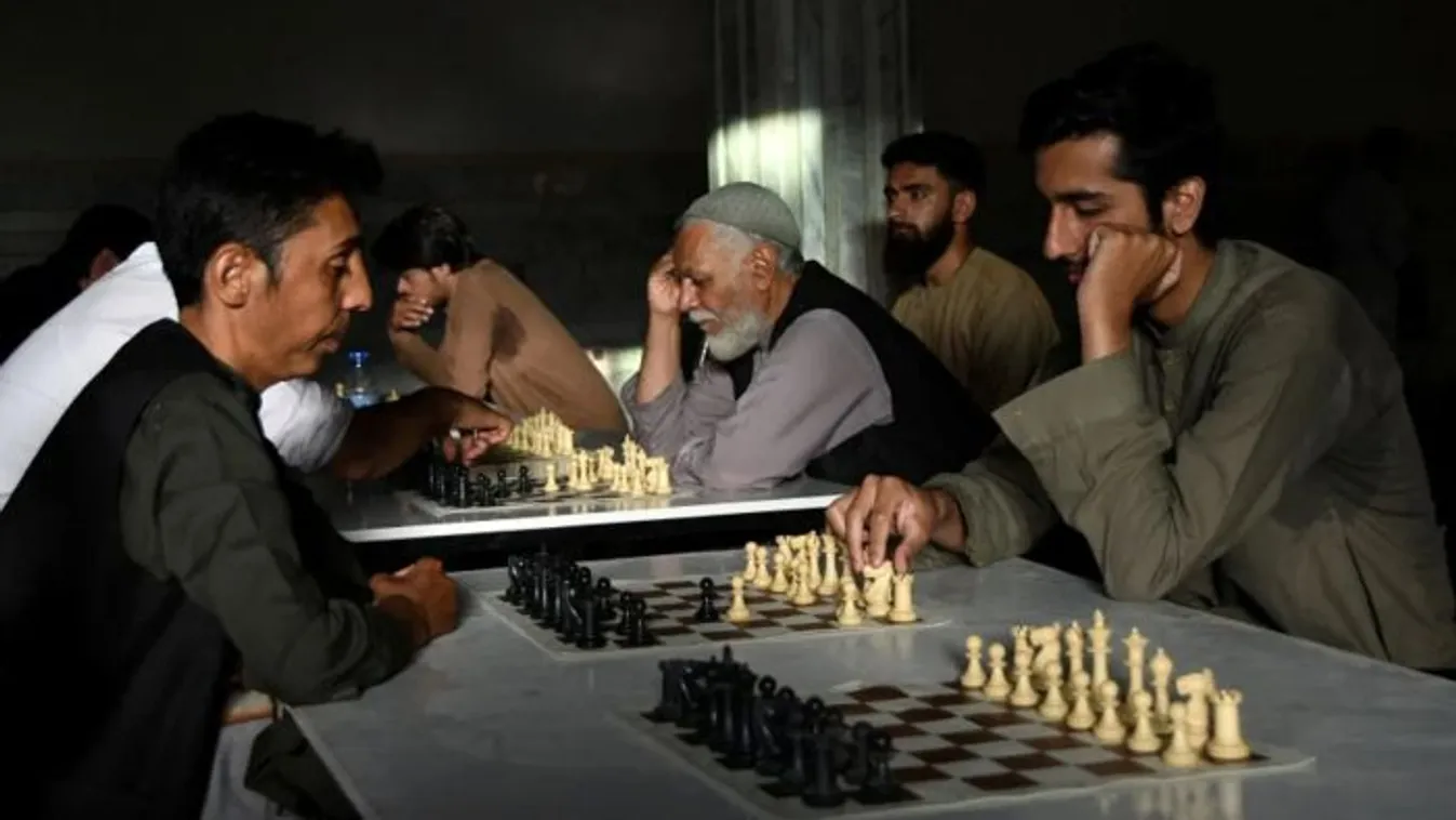 Az iszlamista tálibok betiltották a sakkot