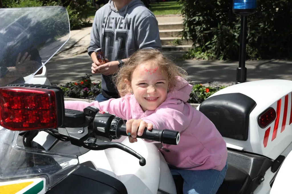 Harcászati járművek és eszközök bemutatója a Városligetben