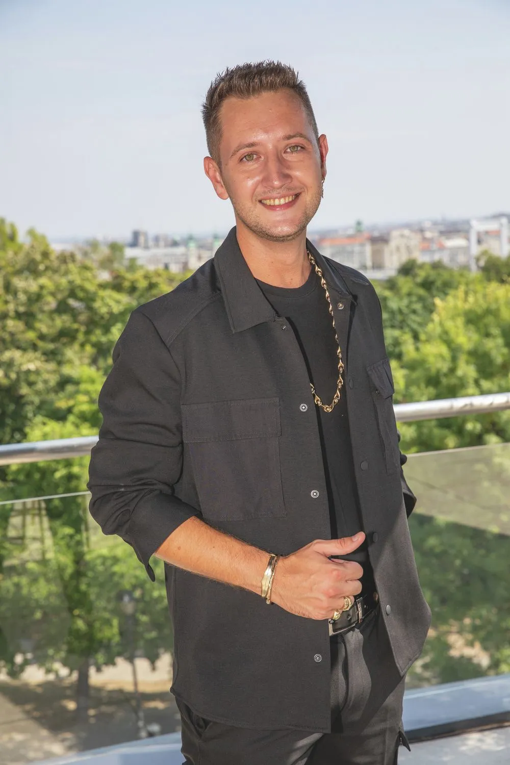 Peter Srámek rengeteget koncertezik egész évben.