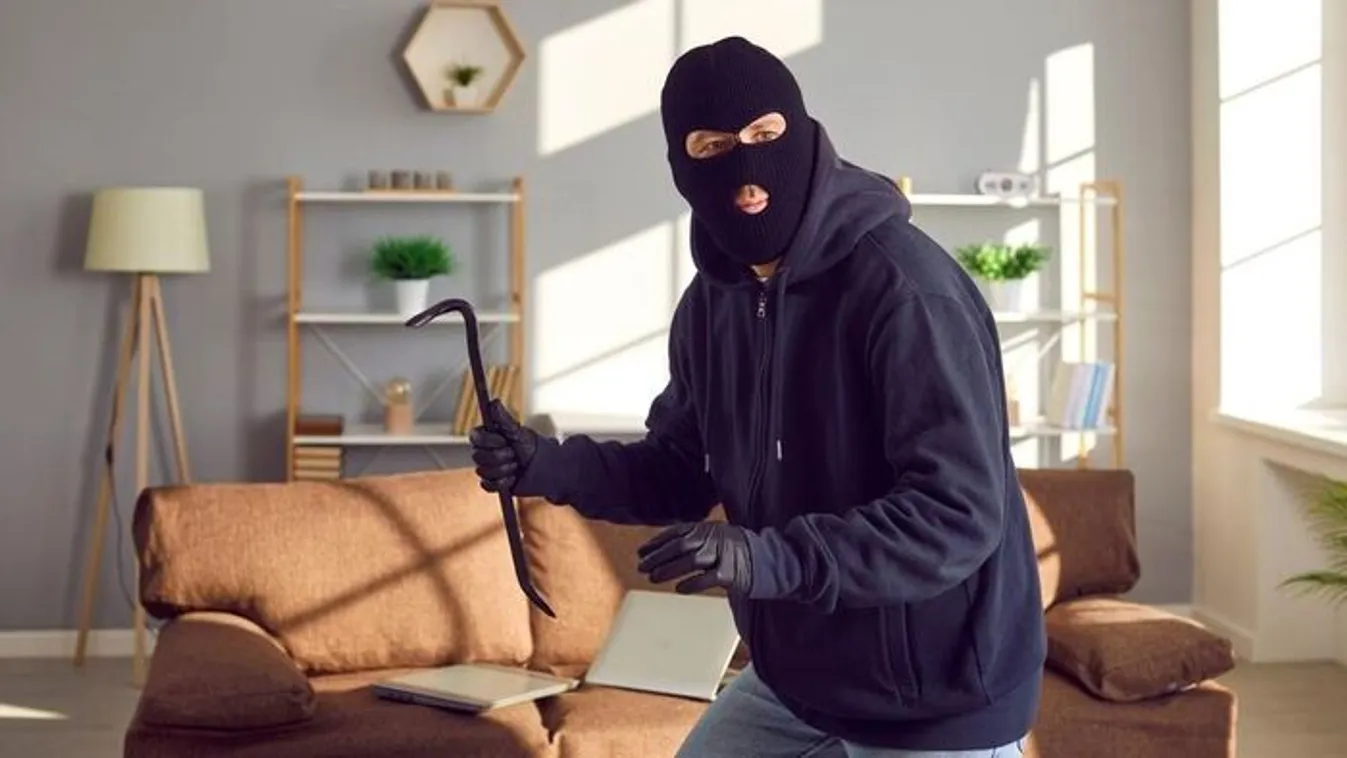 Rovarirtó spray-vel üldözte el a betörőket egy idős házaspár