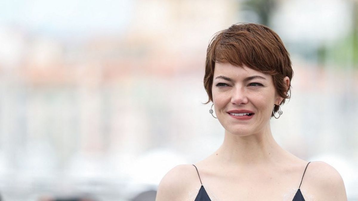Emma Stone tökéletes választ adott a riporternek, aki a valódi nevén szólította