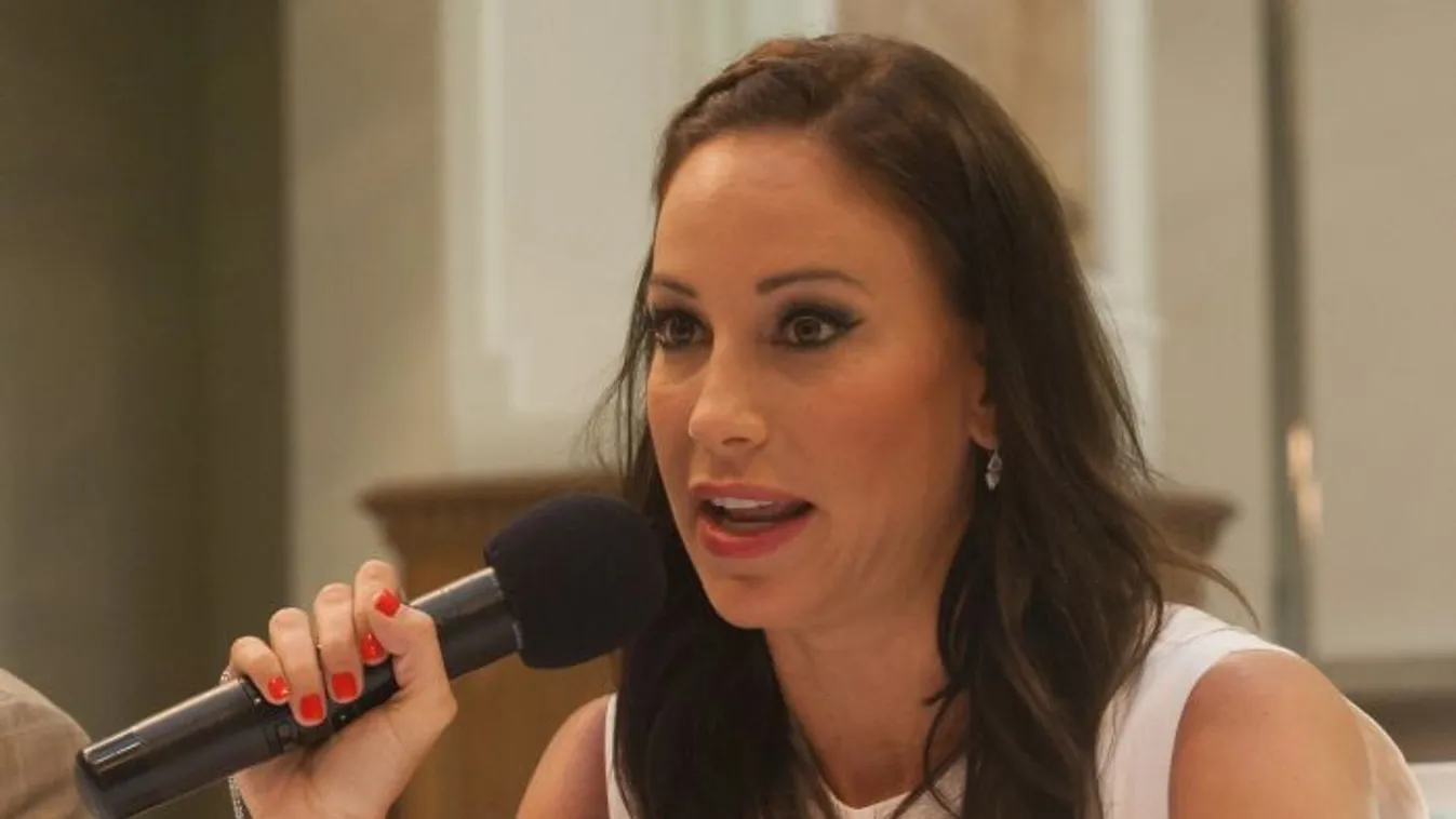 Külföldi sztárok kedvenc luxusklinikáján szülhet Vajna Timi