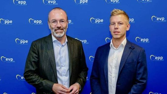 Időhúzással próbálja bevédeni Magyar Péter mentelmi jogát az Európai Parlament