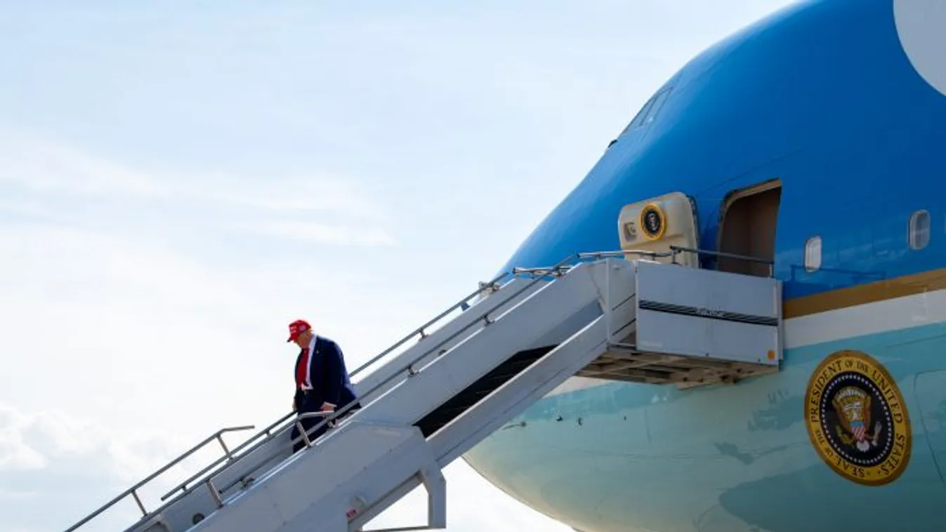 Saját különgépét ajándékozhatja Trumpnak a katari emír