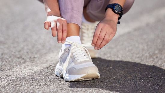 Tornacipő is lehet szexi: így tudod egyetlen trükkel igazán sikkessé varázsolni