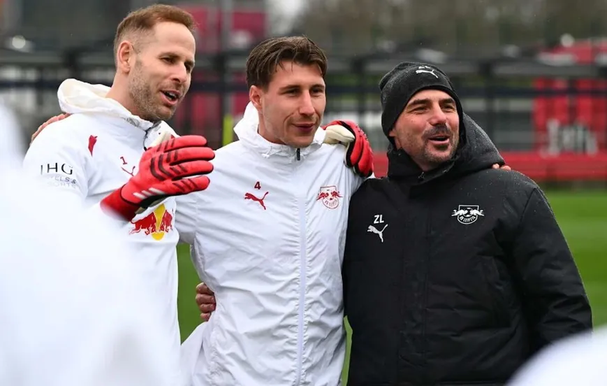 Lőw Zsolt (jobbra) szerint sem Gulácsi Péter (balra), sem Orbán Willi nem klasszikus vezérek