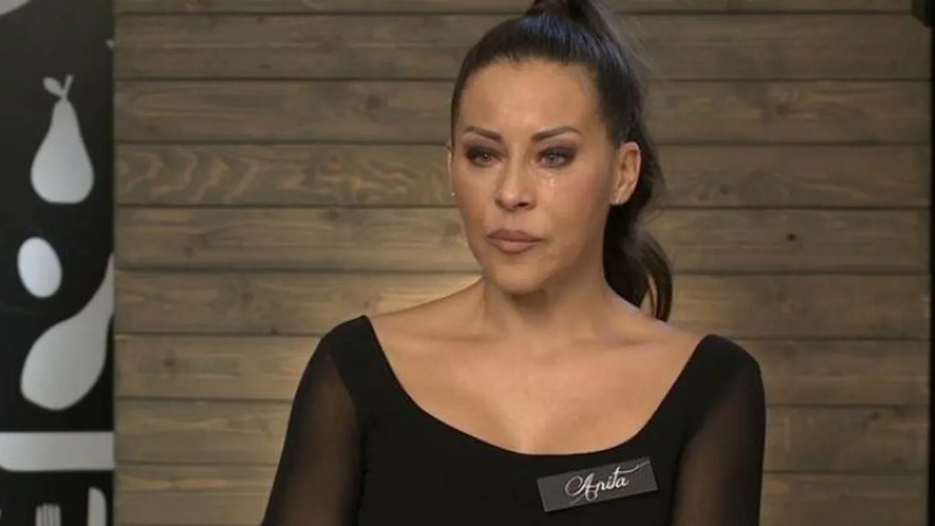 Tornóczky Anita kisfia féléves lett