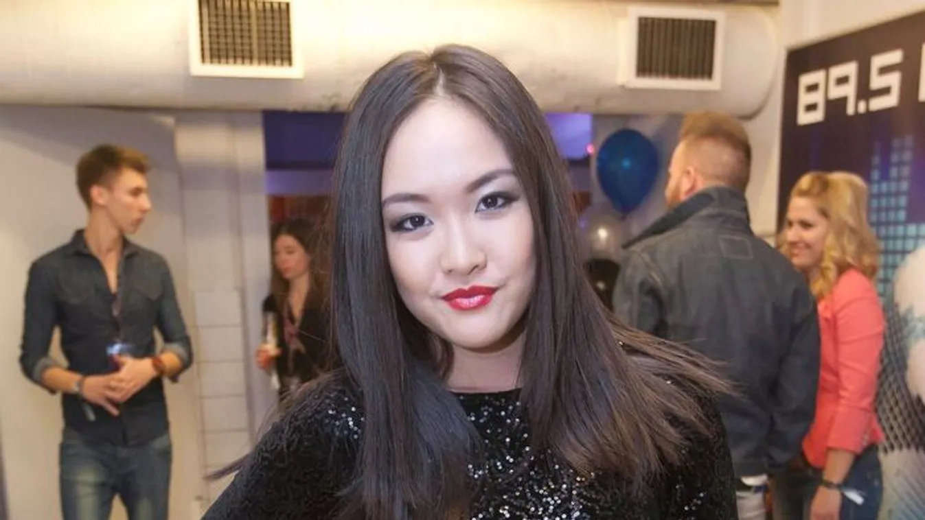 Hien lázban ég az ország