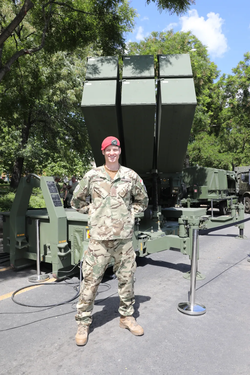 Harcászati járművek és eszközök bemutatója a Városligetben