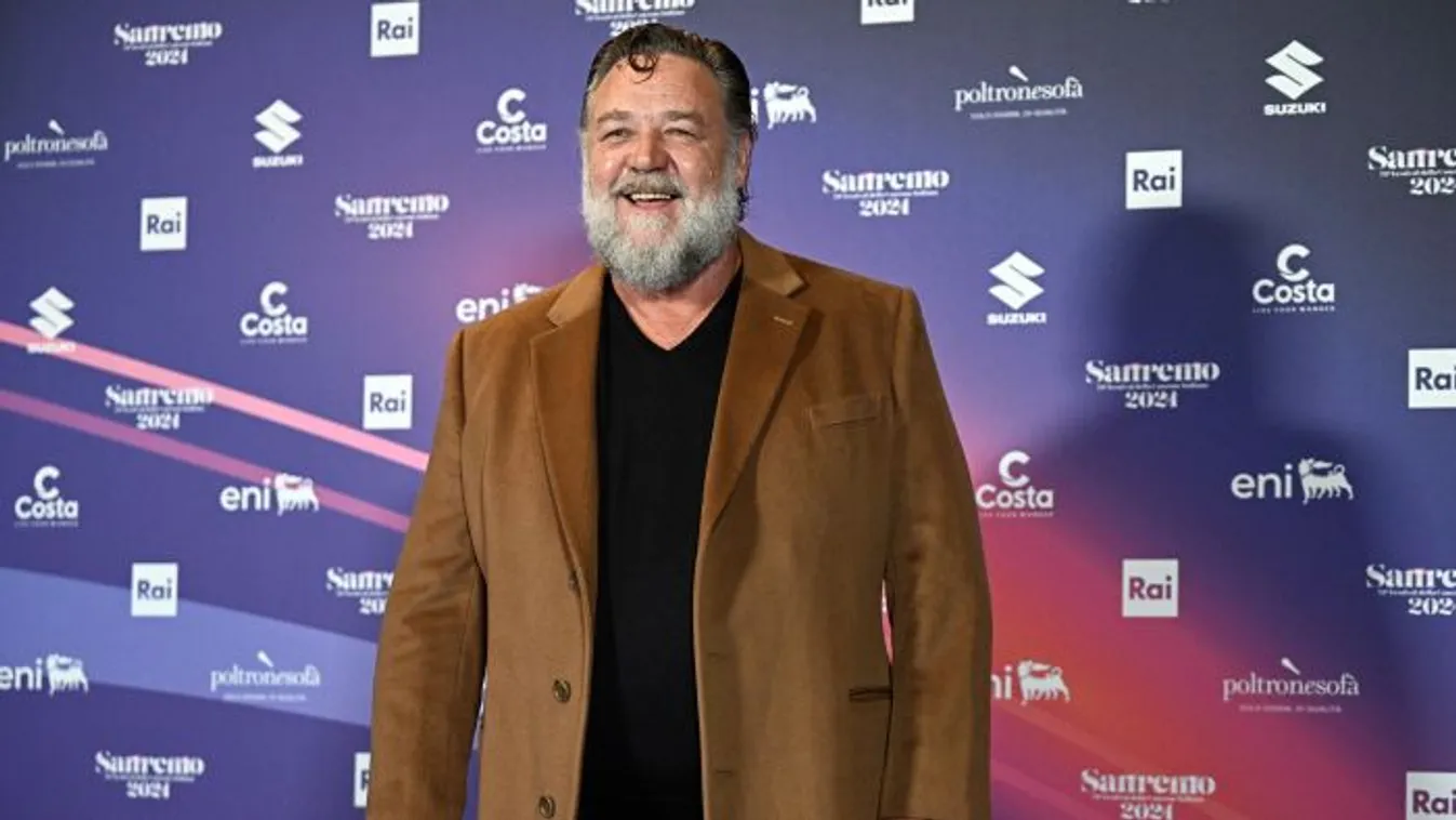 Russell Crowe arája kisuvickolná a világsztárt az esküvőjükre