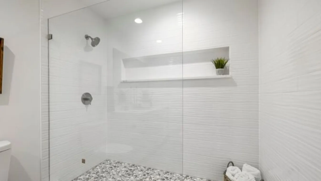 Így építheted be a zuhanyfalat hibamentesen