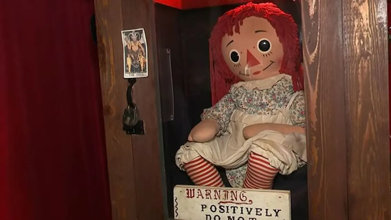 Felfedte magát Annabelle, a horrorbaba a magyar médiumnak