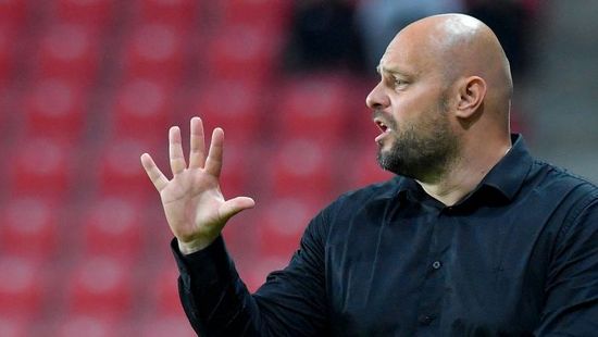 „Mindig nem lehet csendben maradni” − elege van, nem tűri tovább a Honvéd-edzője