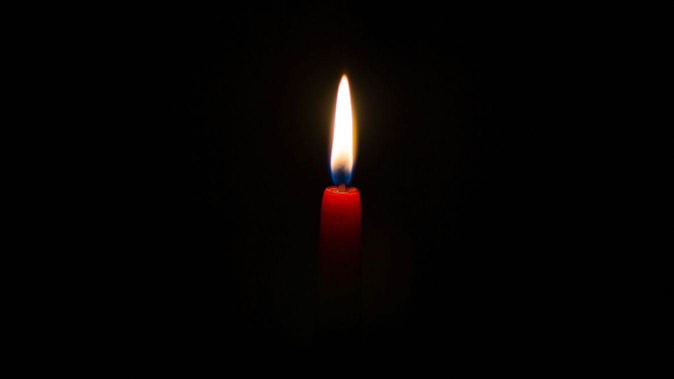 A síron túlról küldött rejtélyes ajándékdobozt feleségének az öngyilkos férj, ez volt benne!