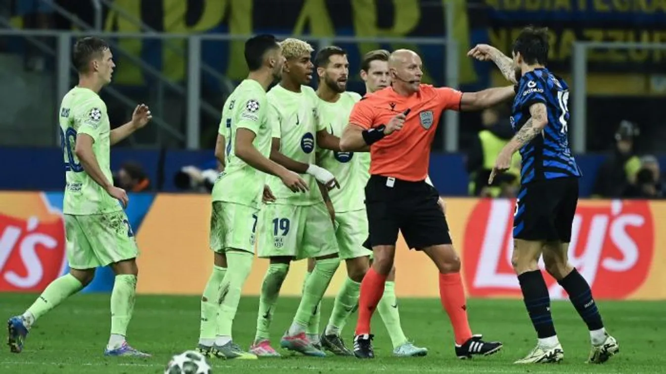  Megmagyarázta a köpését a Barca tahó sztárja