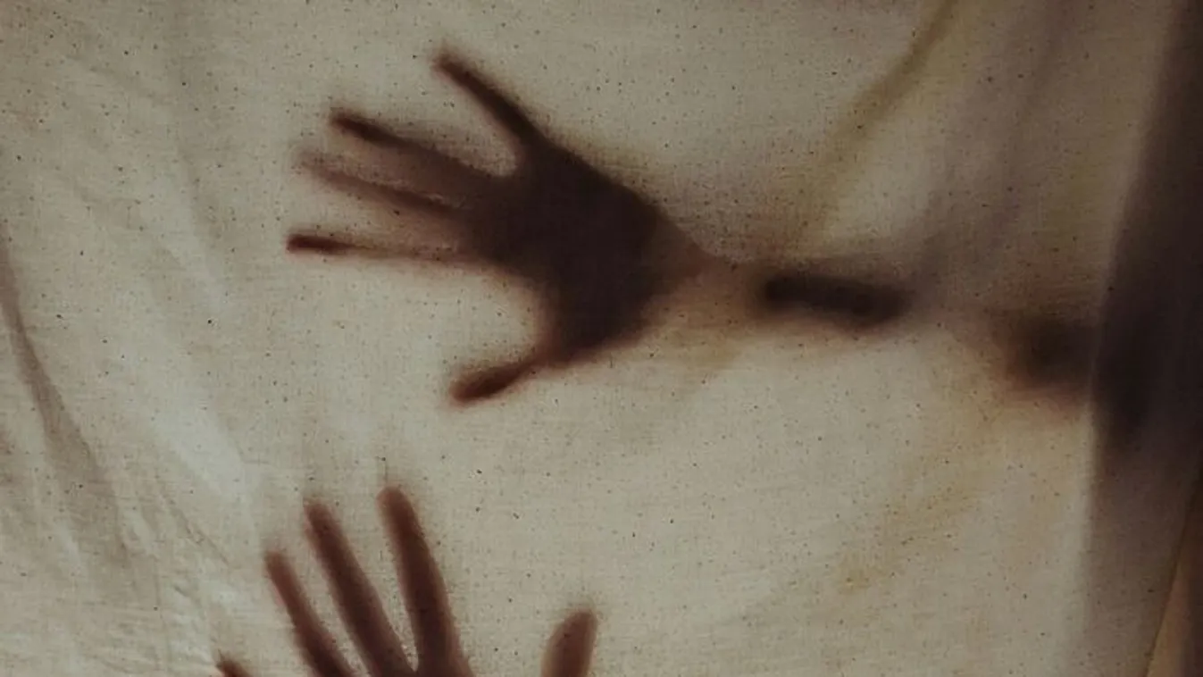 Szellem jelent meg Dominik álmában és üzent neki