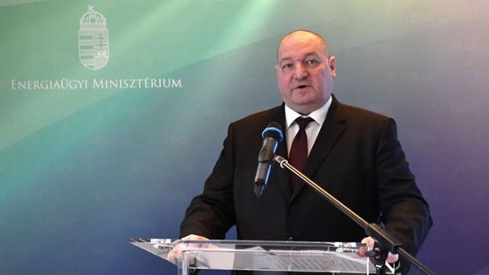 Németh Szilárd: Európában Magyarországon fizetik messze a legkisebb háztartási gáz- és áramszámlákat