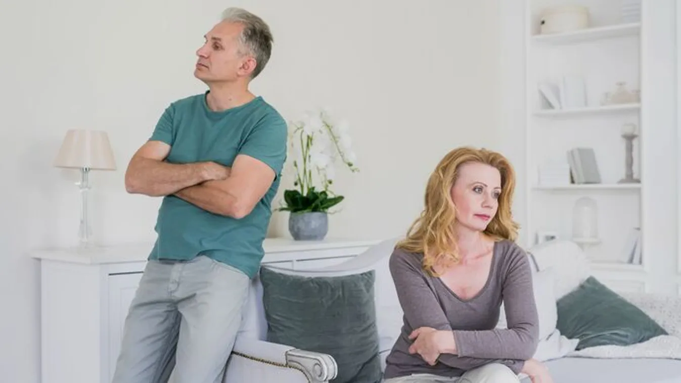 "Szomszédaink swingereznének, de a férjem nemet mond"