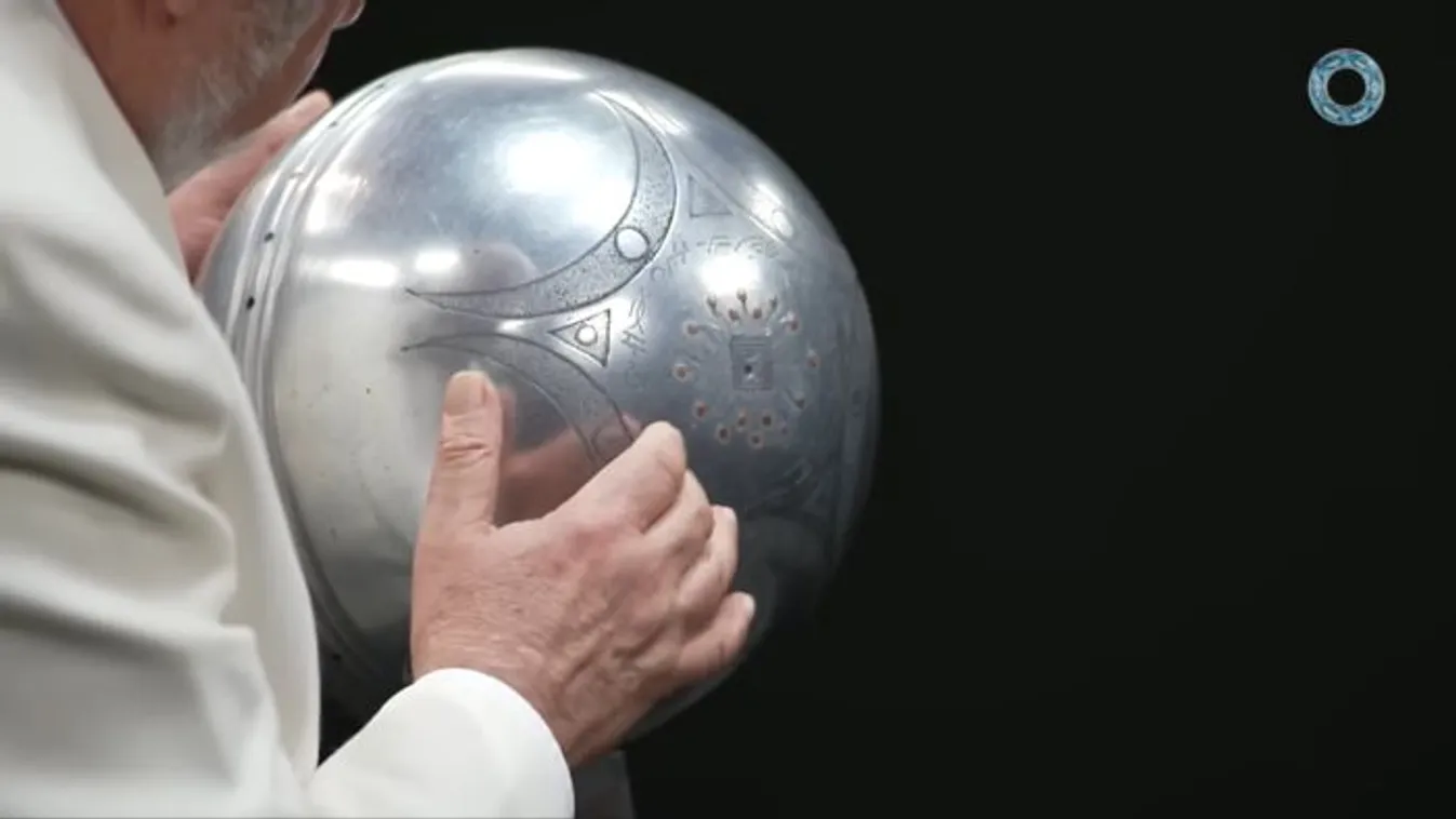 Repülő gömb jelent meg az égen – az UFO-k köztünk járnak?