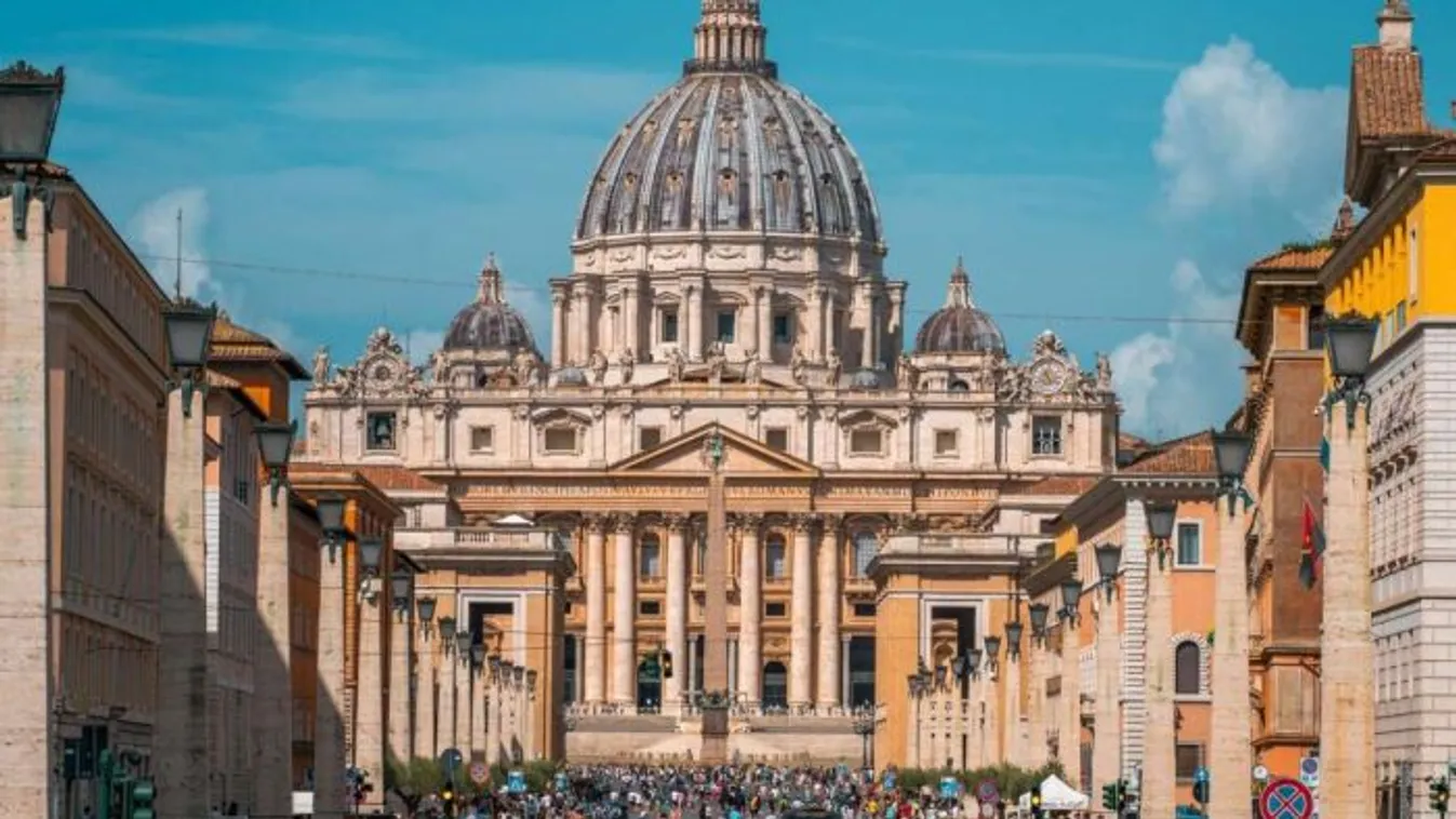 Vatikánban lekapcsolják a mobilhálózatot
