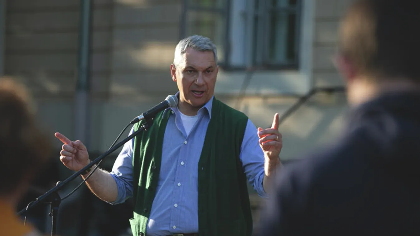 Lázár János fontos bejelentésre készül a HÉV és Volán kapcsán