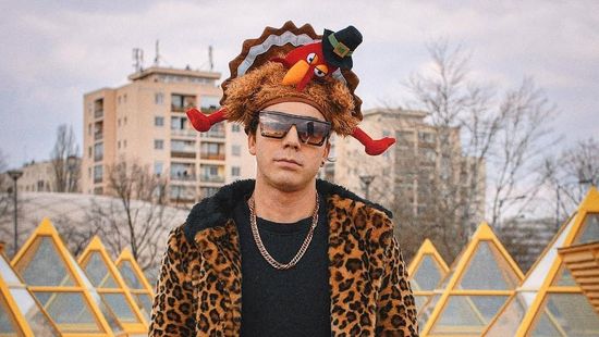 Bizarr nővé avatási szertartáson vett részt Szabyest – videóval