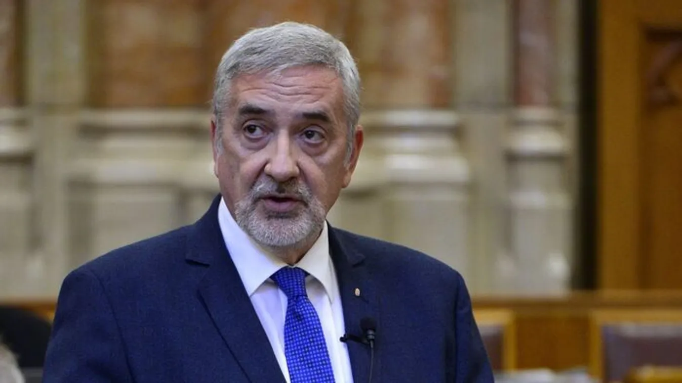 Fontos nap a parlamentben: Átláthatósági törvény!