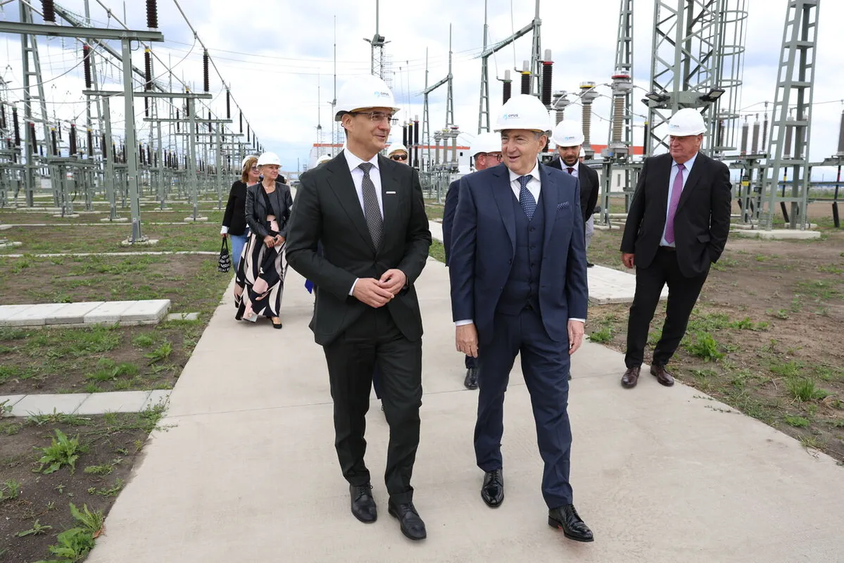 2025.05.29a Mészáros Csoport érdekeltségébe tartozó OPUS TITÁSZ Zrt. „Debrecen Gugyori” nagyfeszültségű, 132 kV-os áramhálózati kapcsolóállomásának ünnepélyes avatása, illetve az azt követő helyszínbejárás