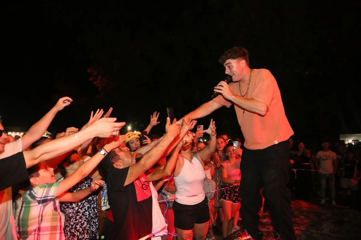 szabyest kártyavár