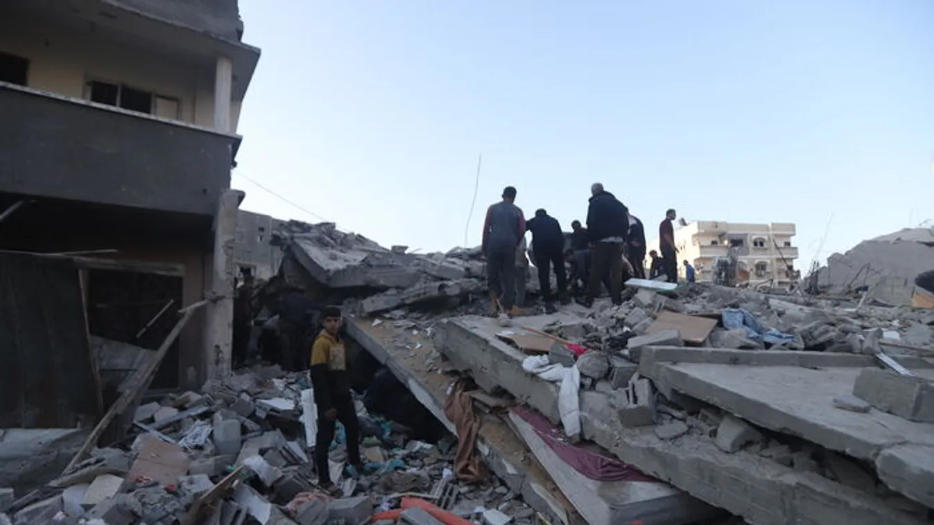 Titkos evakuálás zajlik egy háborús övezetből.