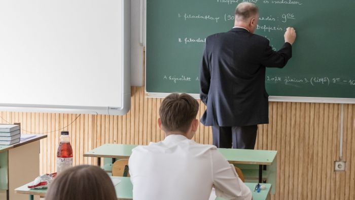 Ezek a magyar sztárok érettségi nélkül is nagyot kaszálnak