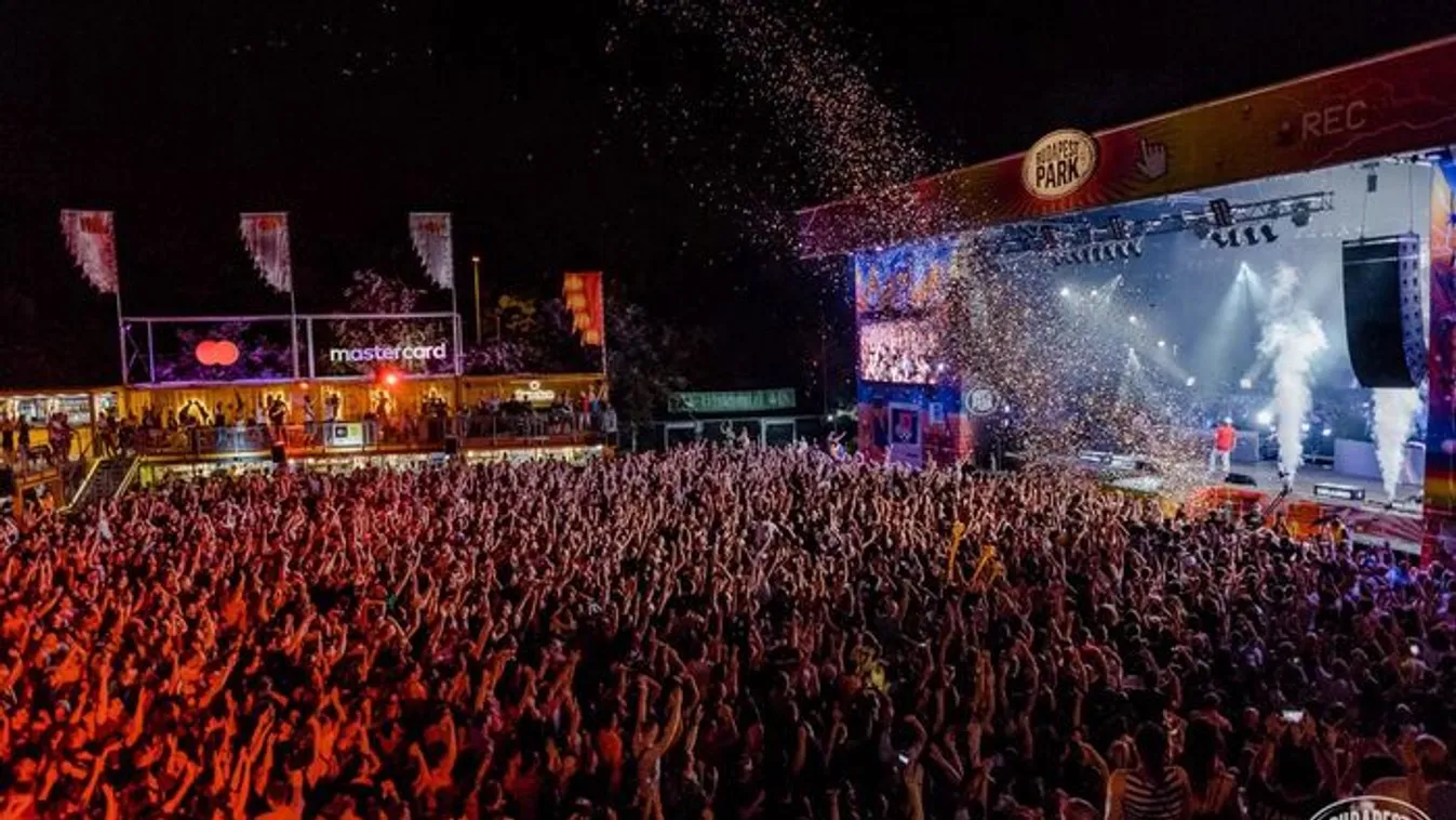 Nem találod ki, hol áll színpadra a Bagossy Brothers énekese