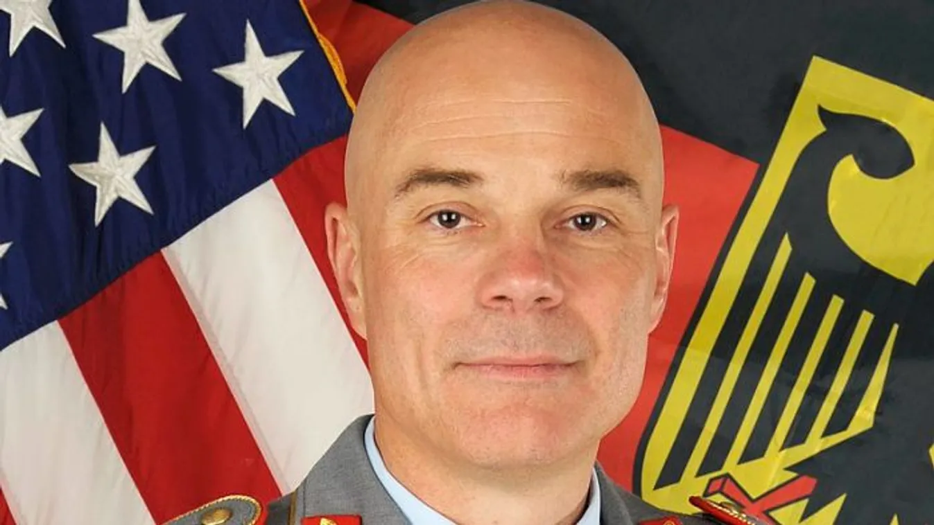 Nemi erőszakkal viccelődött a NATO kulcsvezetője, kirúgták