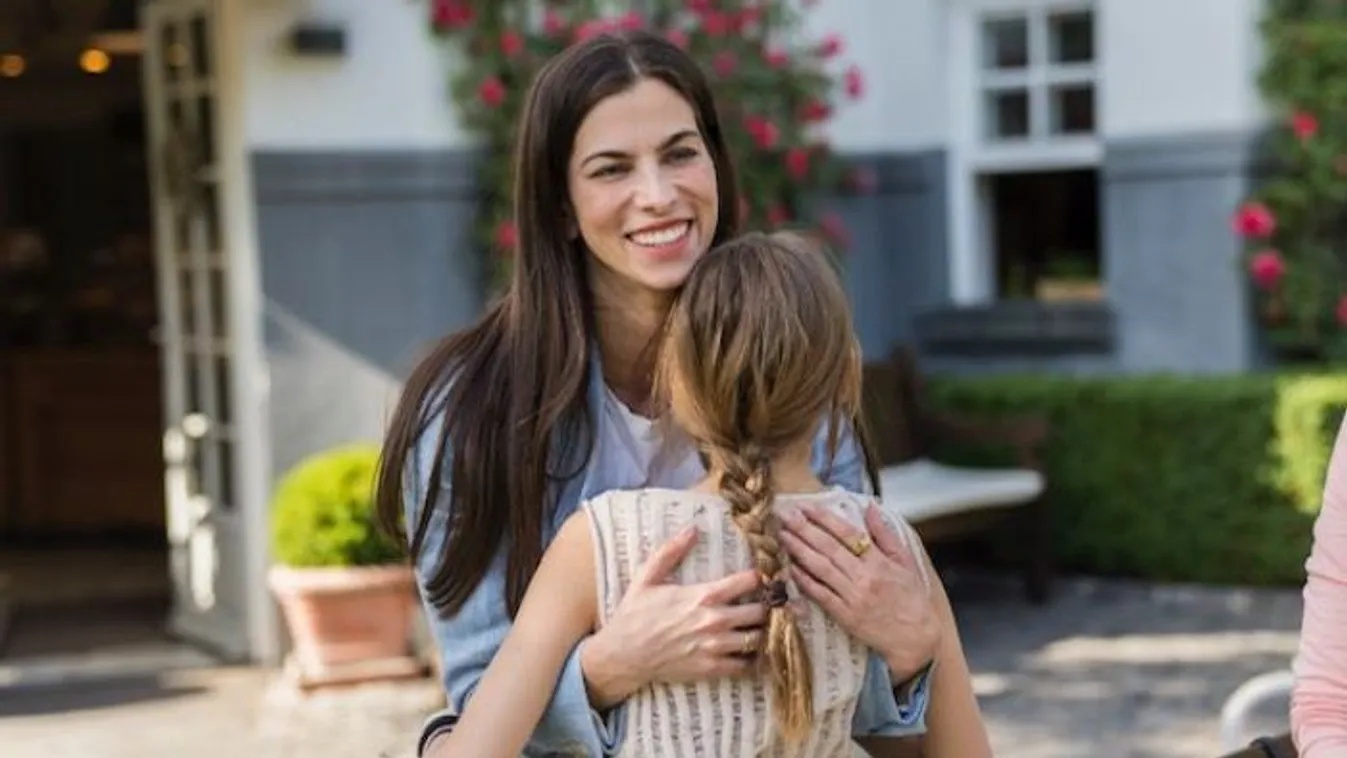 Szentkirályi Alexandra kendőzetlenül beszél anyaságáról