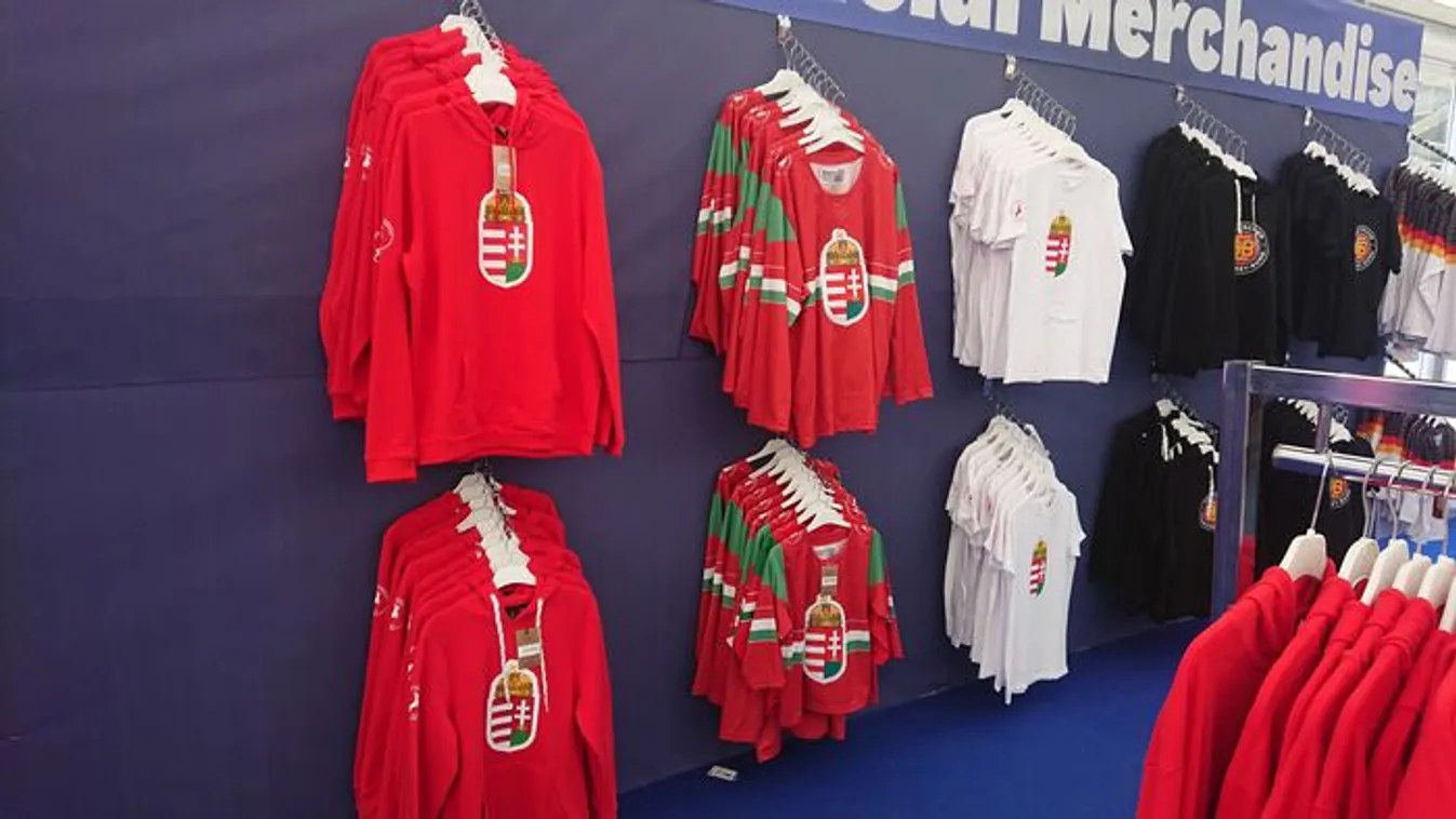 A magyar válogatott meze uralja a hoki-vb ajándékboltját